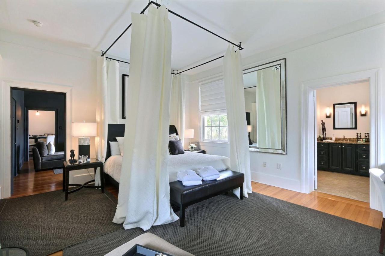Romancing The Jones Savannah Extérieur photo