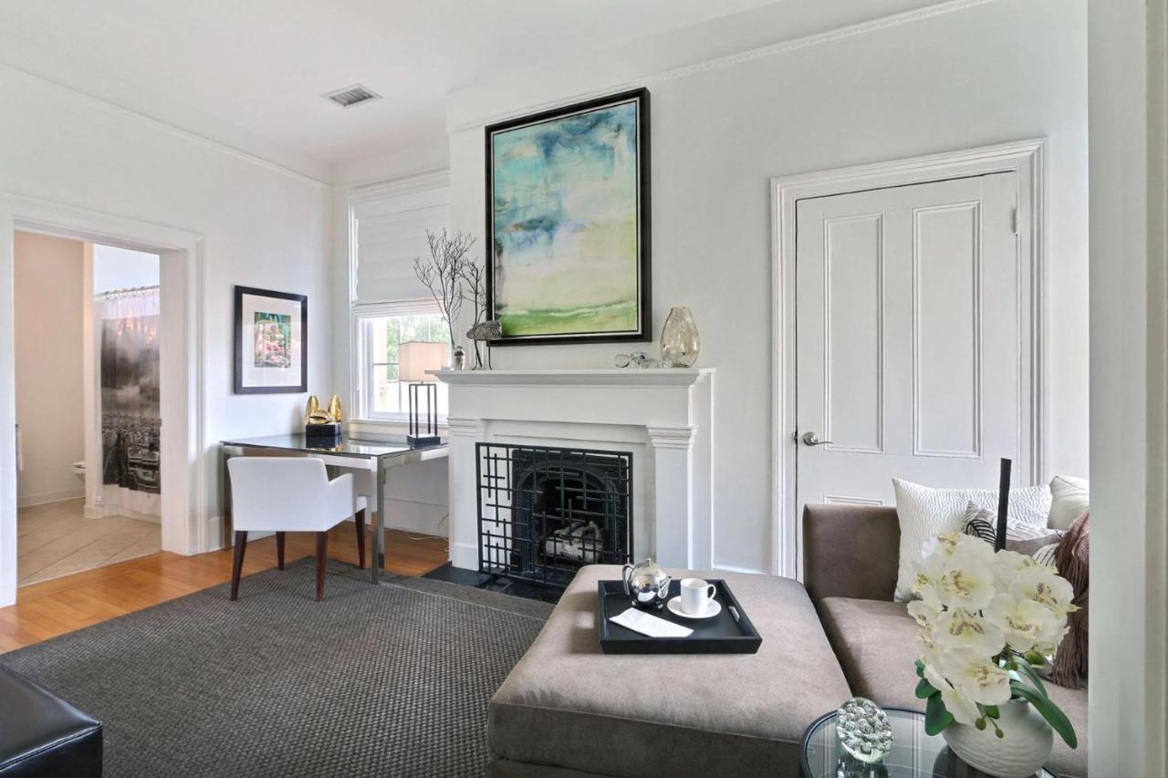 Romancing The Jones Savannah Extérieur photo
